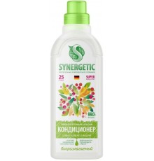 SYNERGETIC Кондиционер-бальзам д/белья Иланг-иланг и вишня 750мл